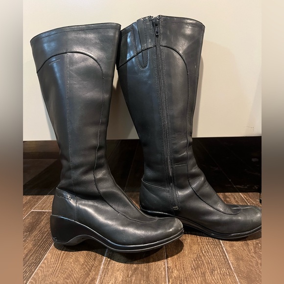 Merrell Shoes - Merrell Angelic Peak black leather waterproof rain boot womens 5